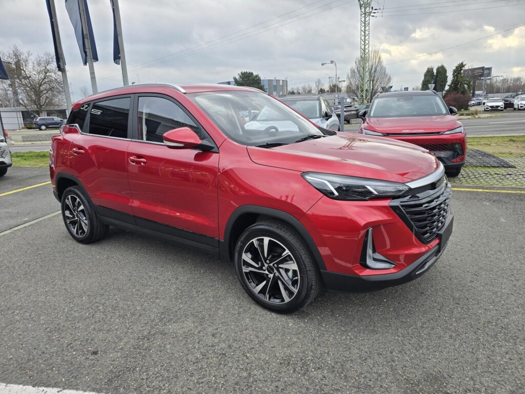 BAIC X35  1.5T 100kW 6MT 4x2