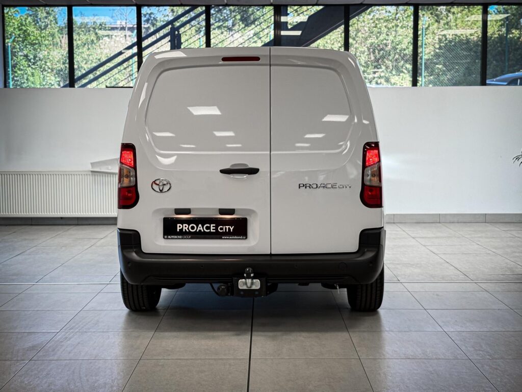 Toyota Proace City  1.5D 130 6MT Active