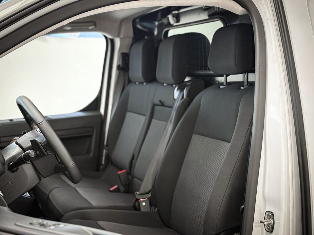 Toyota ProAce  2,0L 8st, Active Multimedia Navi