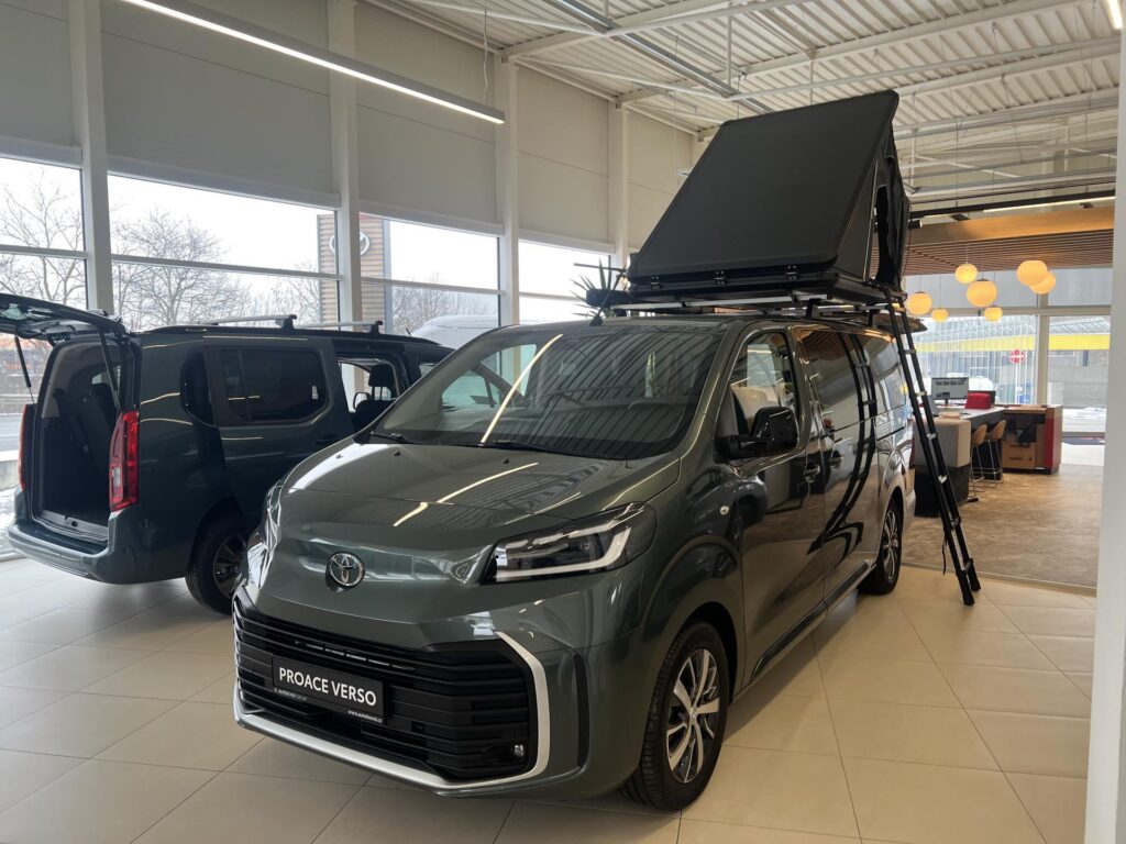 Toyota Proace Verso  2.0D 8AT Family 8S CAMPING