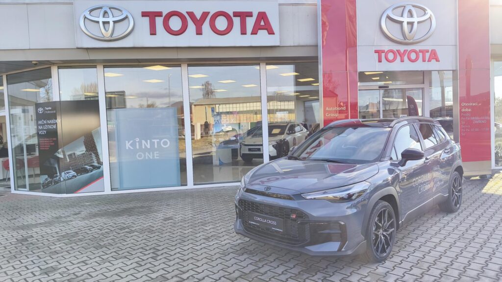 Toyota Corolla Cross  2.0 HEV 4X4 - GR SPORT VIP