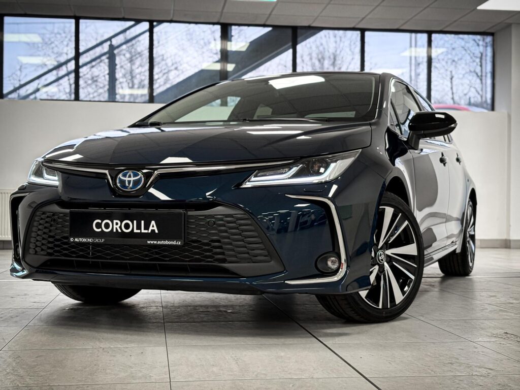 Toyota Corolla  1,8 Hybrid, (pohon 4x2), Style