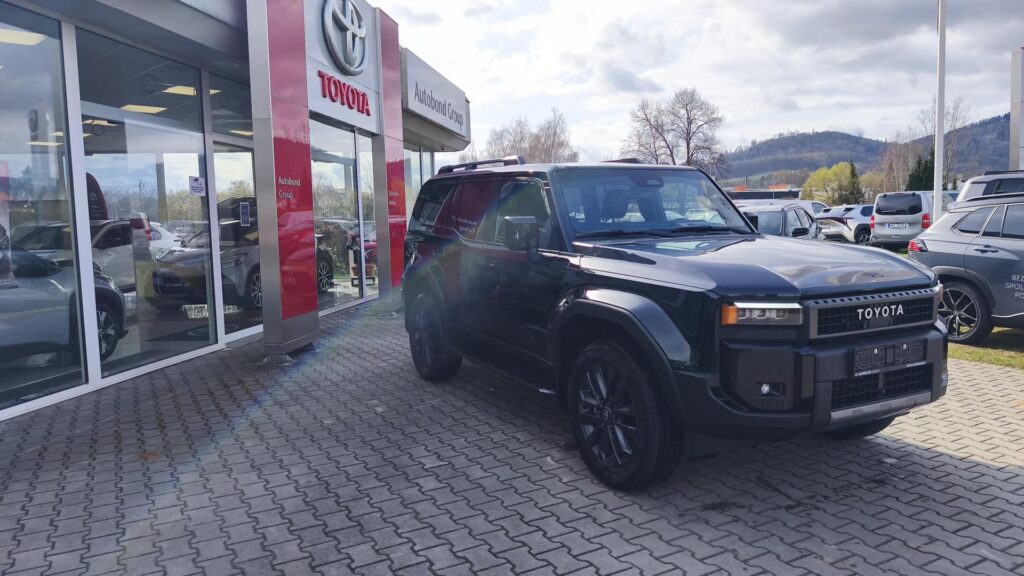 Toyota Land Cruiser  2.8 DIESEL MHEV EXECUTIVE SKYVIEW