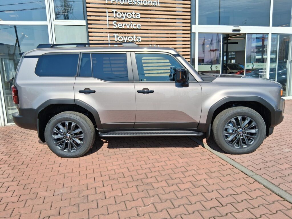 Toyota Land Cruiser  2,8 MHEV EXECUTIVE + SKYVIEW