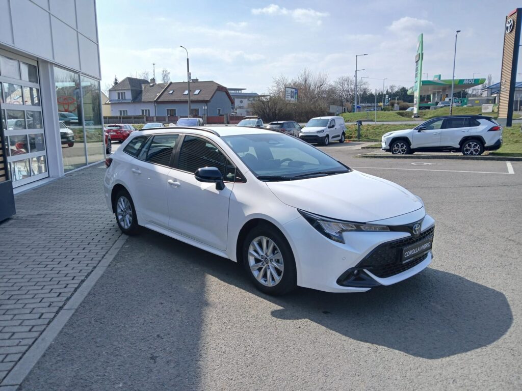 Toyota Corolla  1.8 CVT 140k Comfort Tech