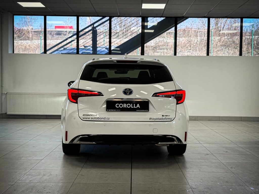 Toyota Corolla  2,0 hev (4x2), Style