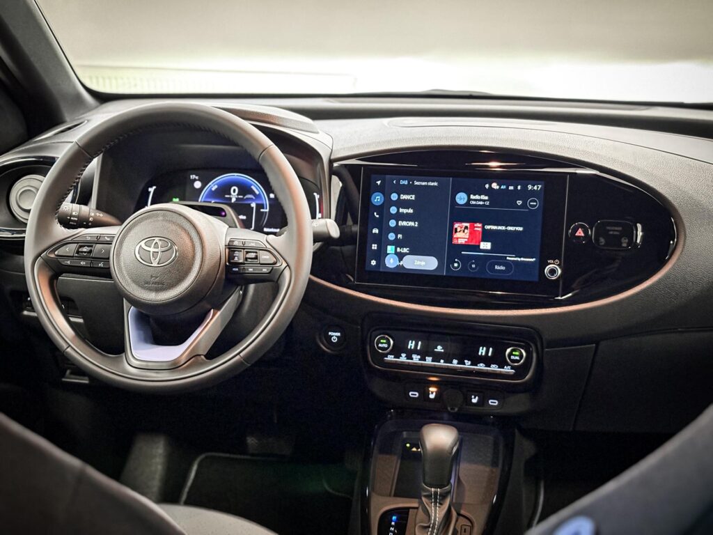 Toyota Aygo X  1.5 HEV e-CVT COMFORT IL.FOTO