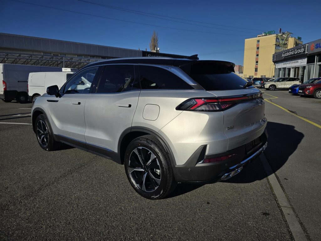 BAIC X7  1.5T 130kW 7DCT 4x2 ALL IN MY25