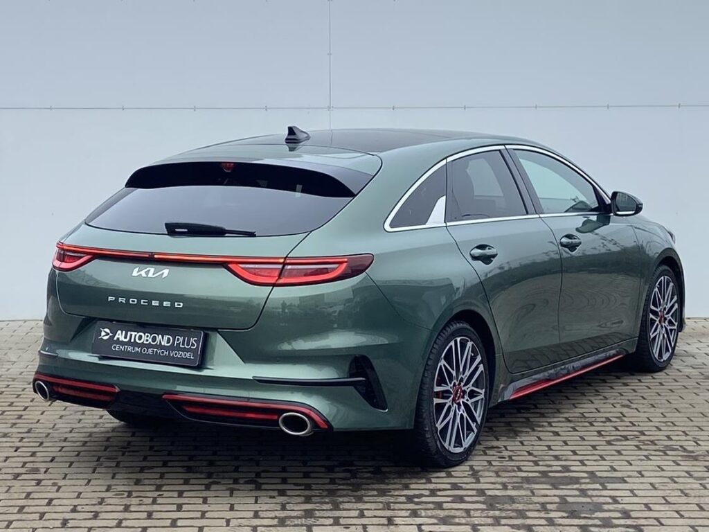 KIA ProCeed  1.6 T-GDI 150kW 7DCT GT Panorama