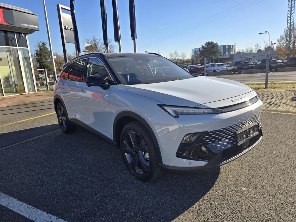 BAIC X55  1.5T 130kW 7DCT 4x2