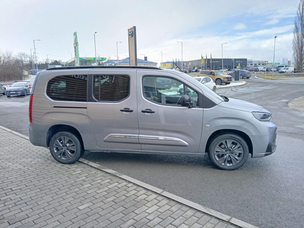 Toyota Proace City Verso  1.5D 6MT Long Family 7 míst