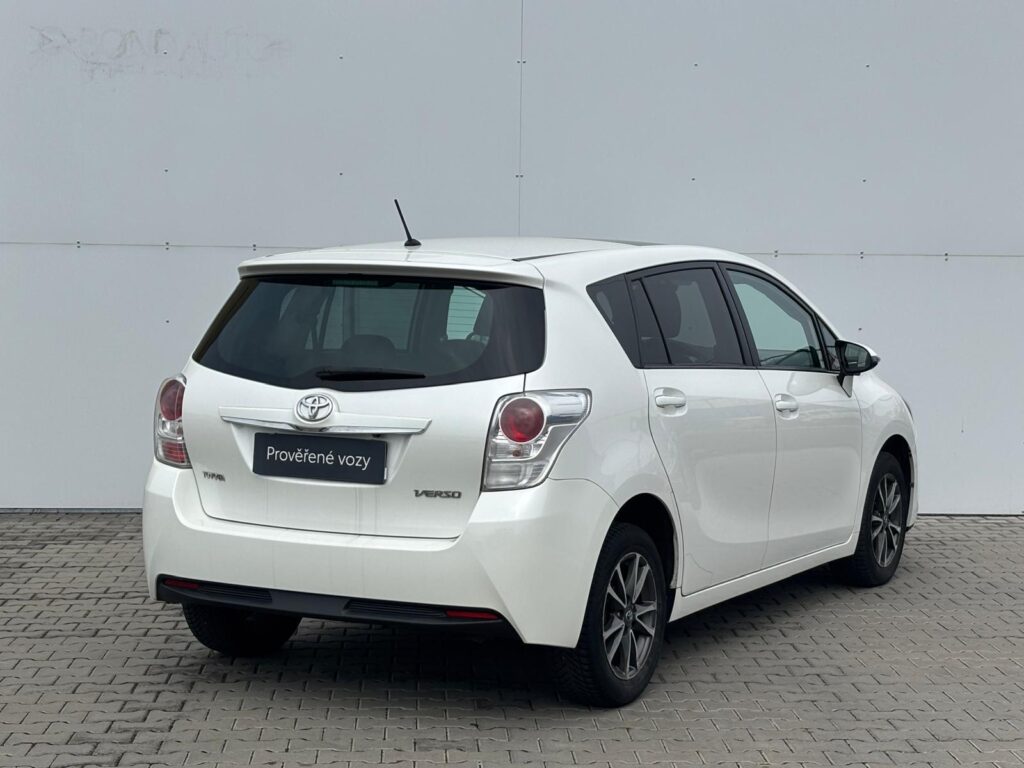 Toyota Verso  1.8 VVT-i Active