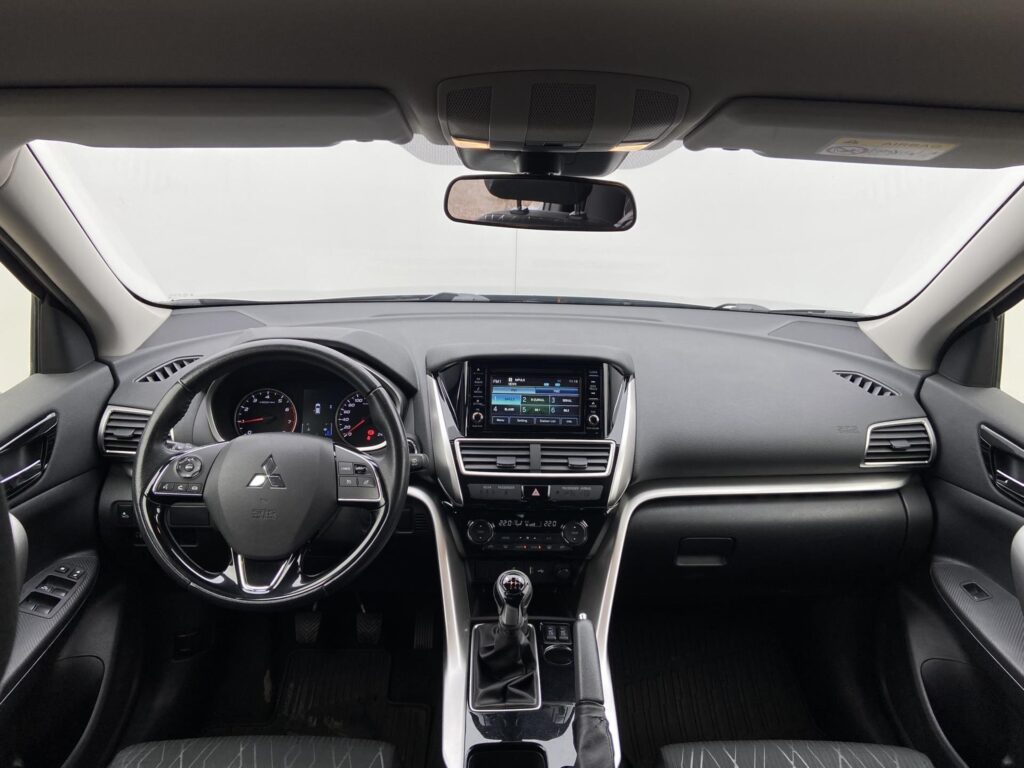 Mitsubishi Eclipse Cross  1.5 T-MIVEC 120kW Intense