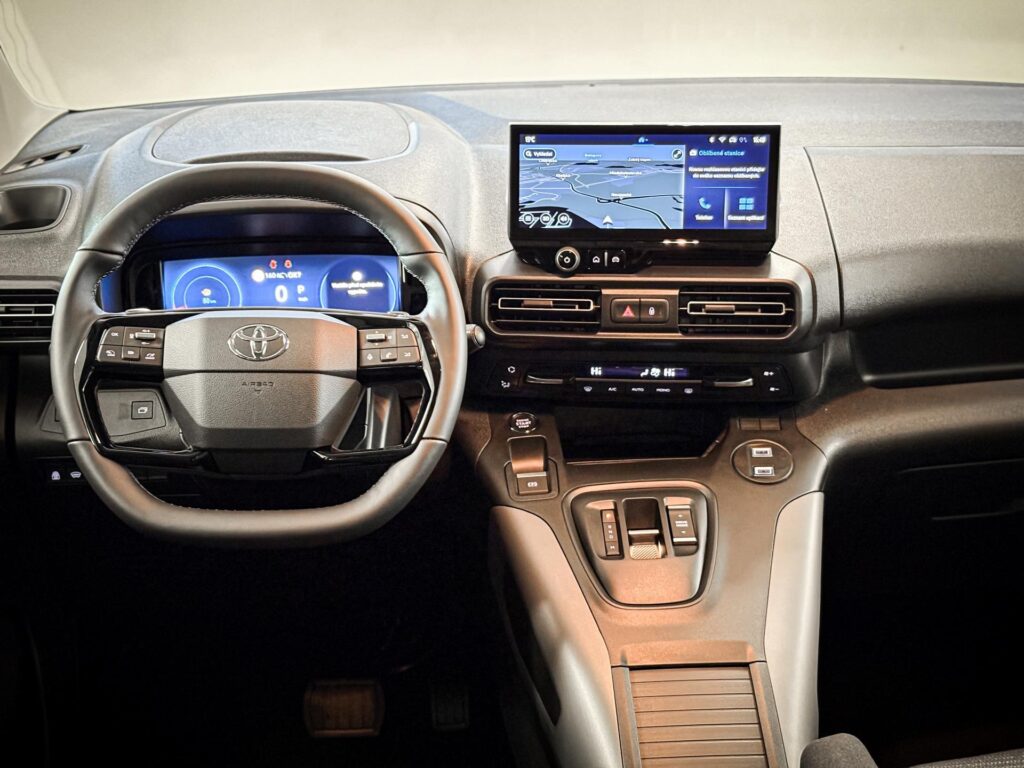 Toyota Proace City Verso  1.5D 130PS 8AT Long VIP 7S