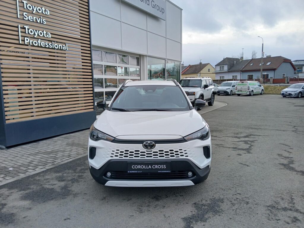 Toyota Corolla Cross  1.8 HEV 140k Comfort Business