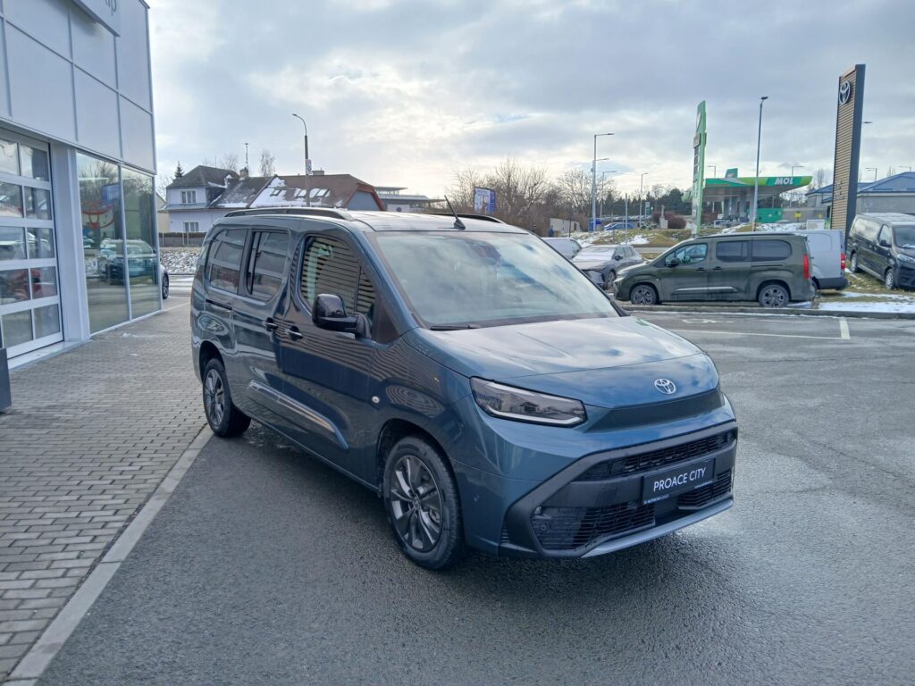 Toyota Proace City Verso  1,5 130k 6MT VIP 7s