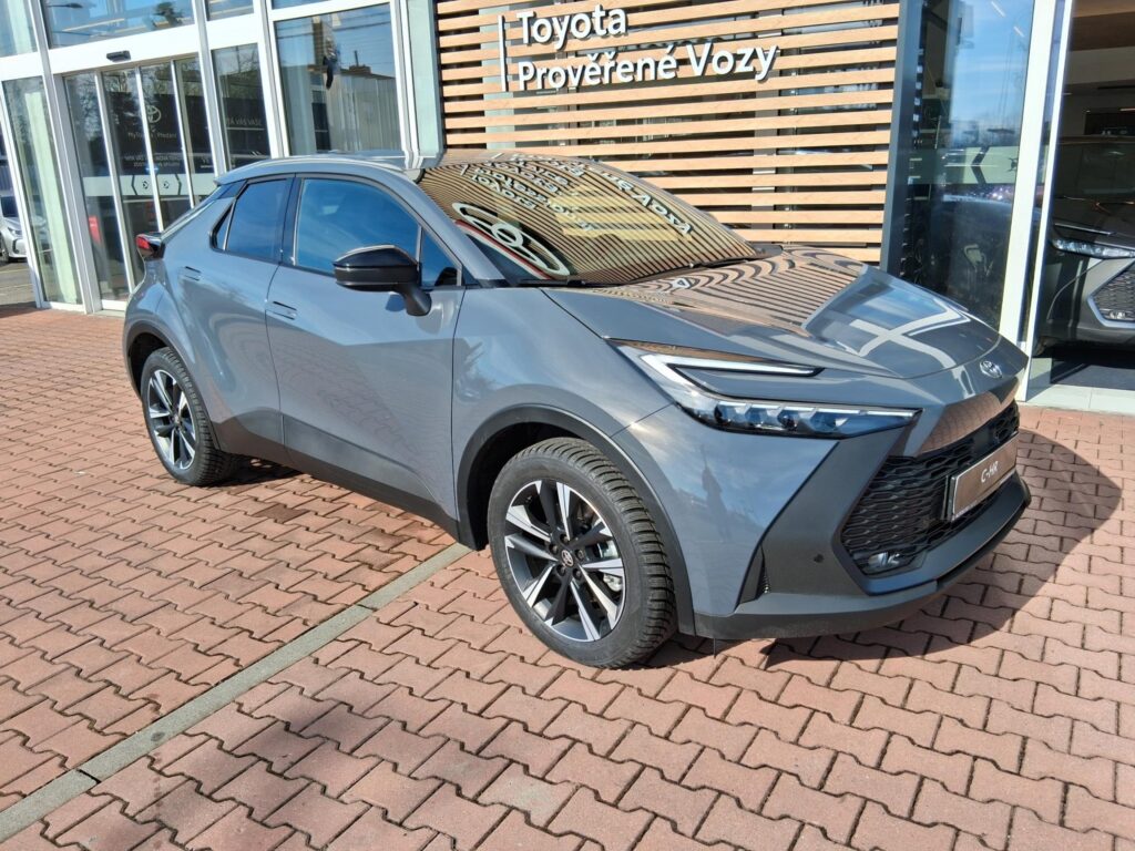 Toyota C-HR  2,0 PHEV 4X2 STYLE