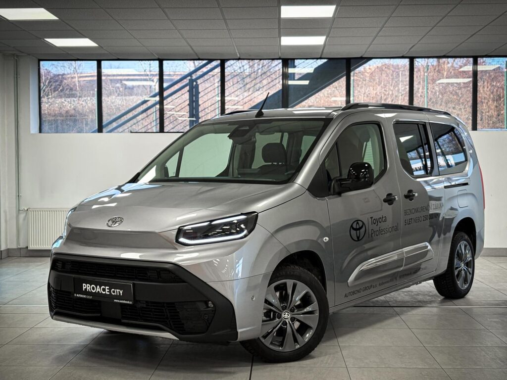 Toyota Proace City Verso  1.5D 130PS 8AT Long VIP 7S