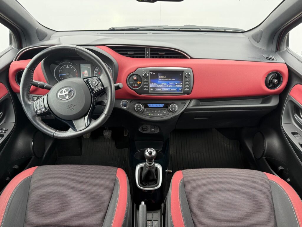 Toyota Yaris  1.5 VVT-i Selection
