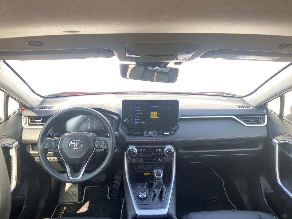 Toyota RAV4  2.5 HSD e-CVT AWD Adventure Tažné