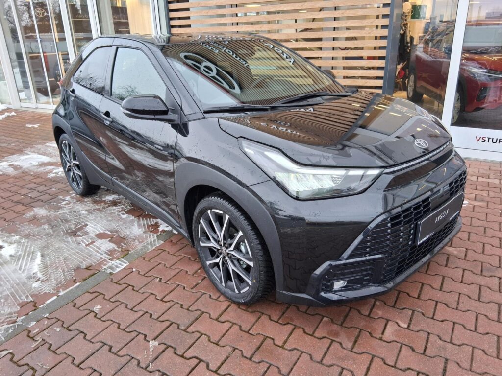 Toyota Aygo X  1,5 HEV GR SPORT