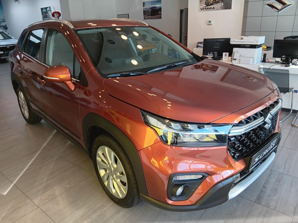 Suzuki S-Cross  PREMIUM 1,4 HYBRID M/T 4x4 MY25