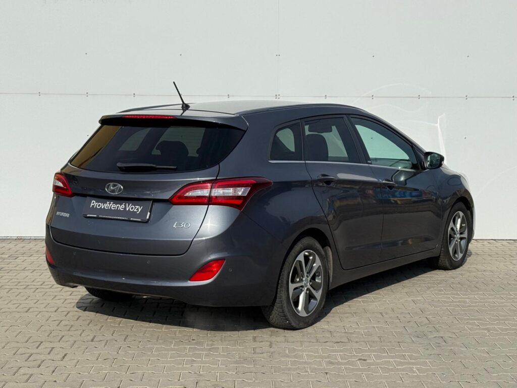 Hyundai i30  1,6 GDi 99kW