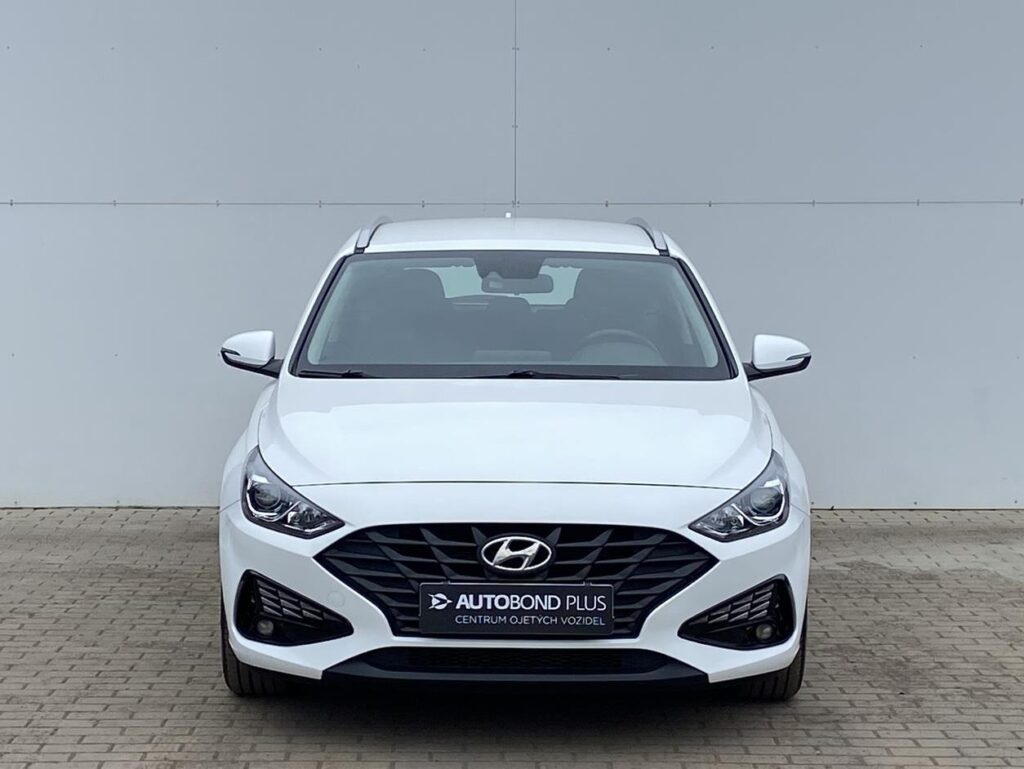 Hyundai i30  1.5 DPi 110k Family Comfort Tažné