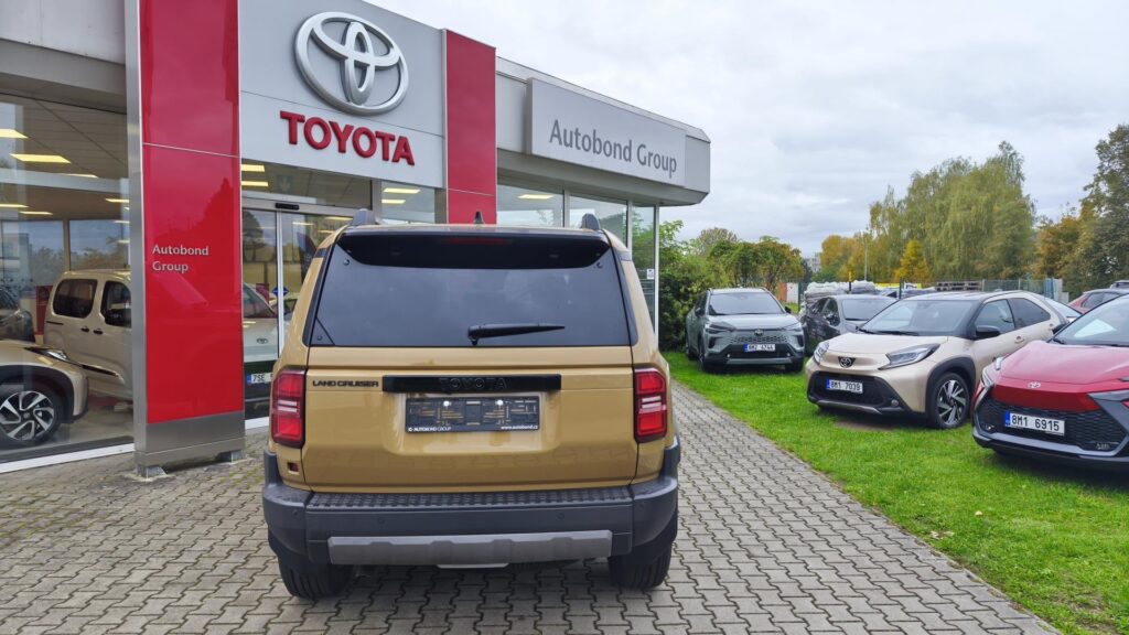 Toyota Land Cruiser  2.8L MHEV 8AT 4X4 - EXECUTIVE SKYVIEW