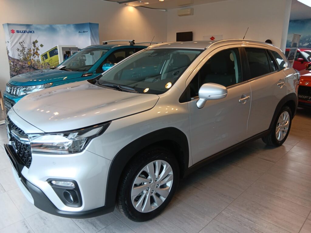 Suzuki S-Cross  PREMIUM 1,4 HYBRID M/T 4x2 MY25