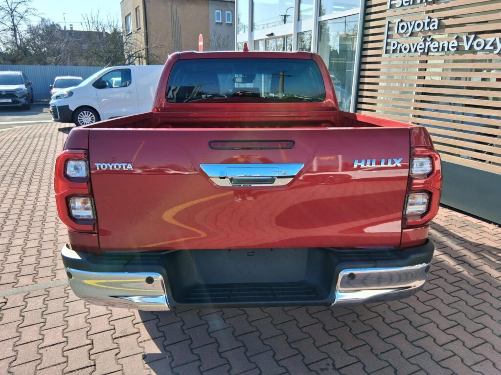 Toyota Hilux  2,8D-4D 205K EXECUTIVE