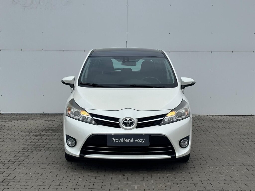 Toyota Verso  1.8 VVT-i Active