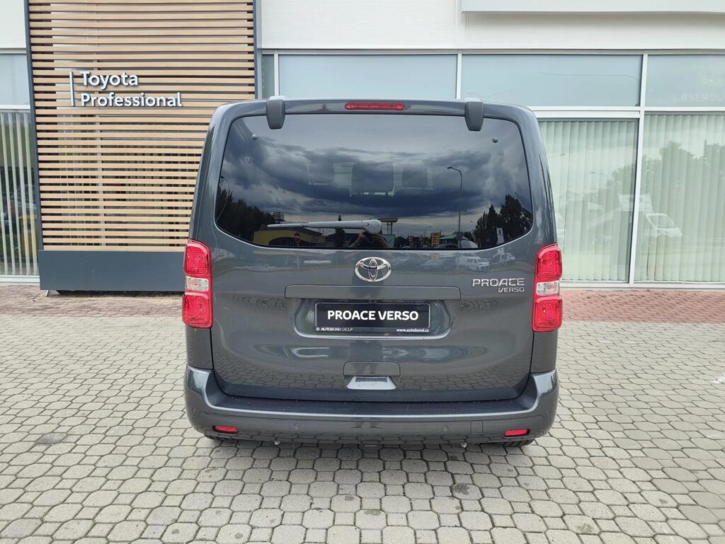 Toyota Proace Verso  2.0D 8AT Family 8S L1
