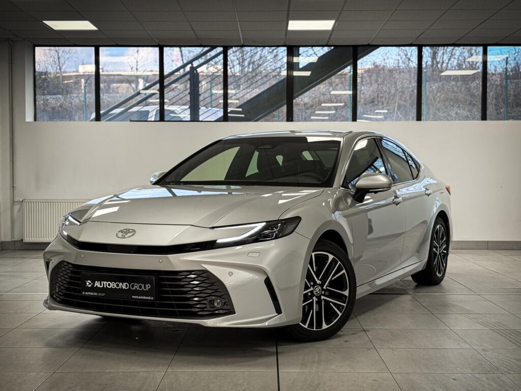 Toyota Camry  2.5 Hybrid, CVT, Executive