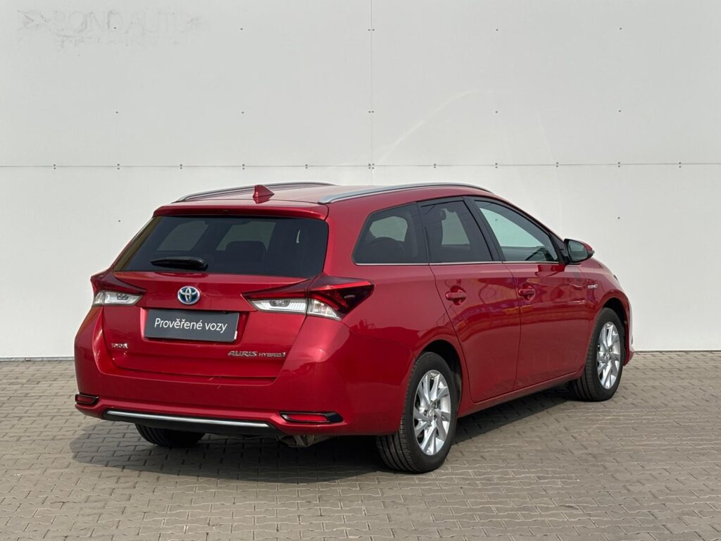 Toyota Auris  1.8 HSD Active Trend