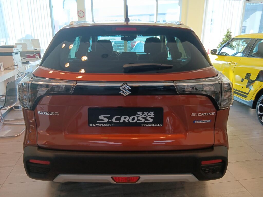 Suzuki S-Cross  PREMIUM 1,4 HYBRID M/T 4x4 MY25