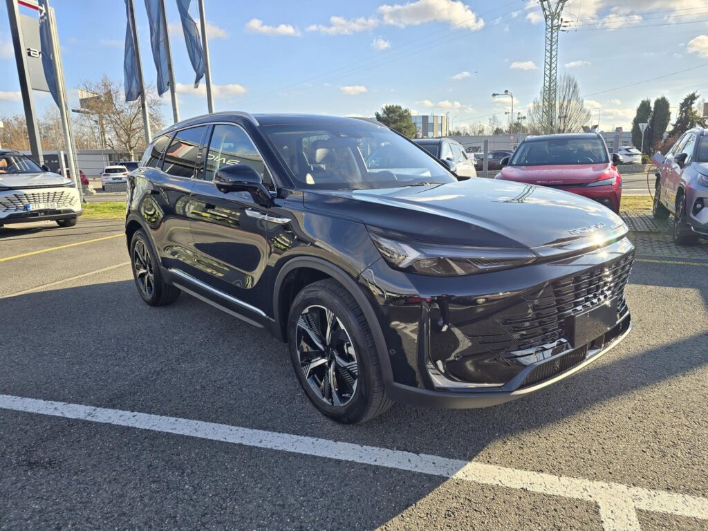 BAIC X7  1.5T 130kW 7DCT 4x2