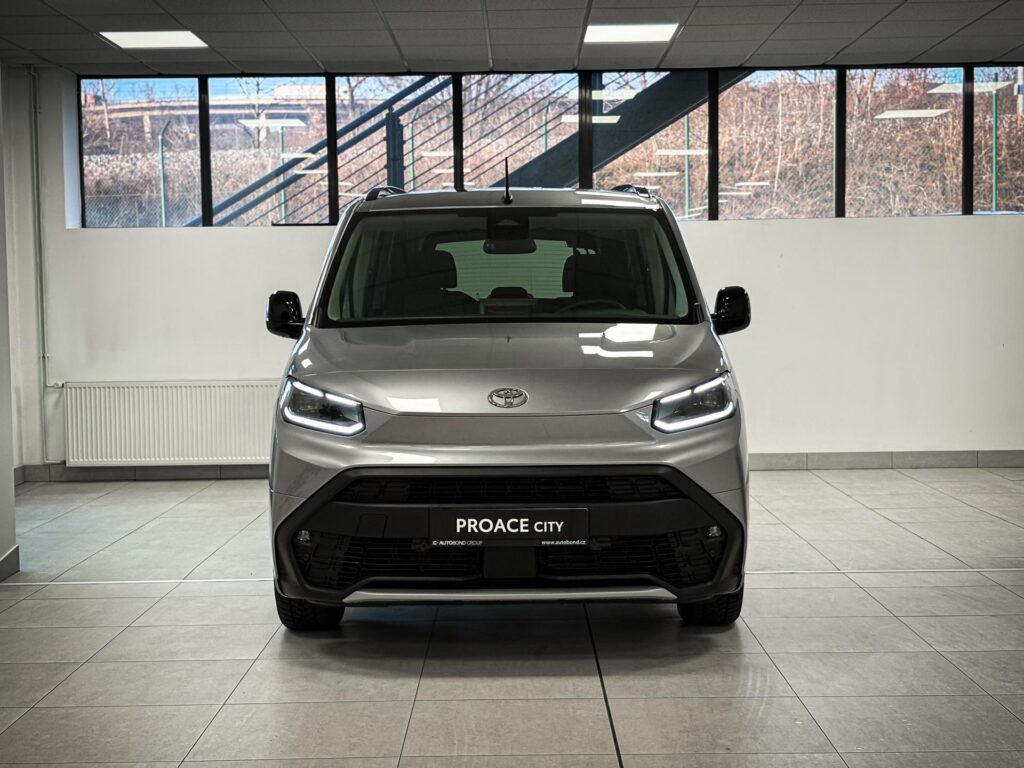 Toyota Proace City Verso  1.5D 130PS 8AT Long VIP 7S