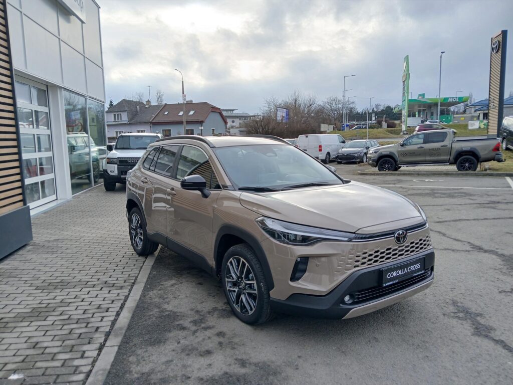 Toyota Corolla Cross  1.8 HEV 140k Style