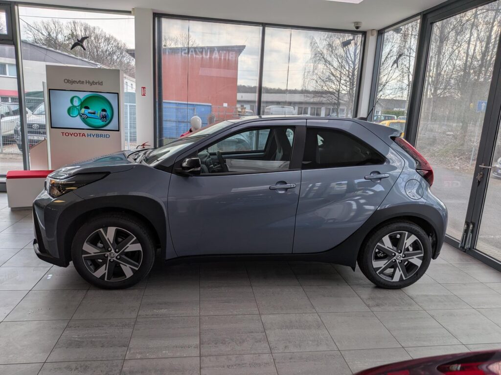 Toyota Aygo X  1.5 Hybrid (116 k)