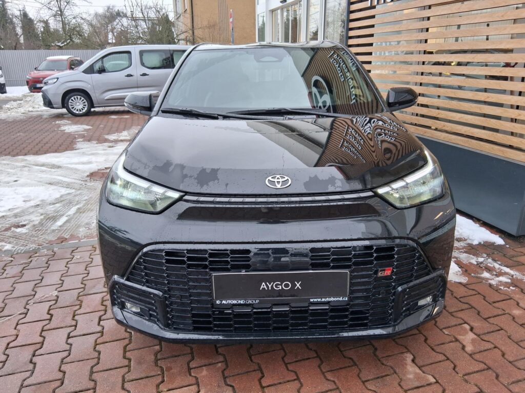 Toyota Aygo X  1,5 HEV GR SPORT
