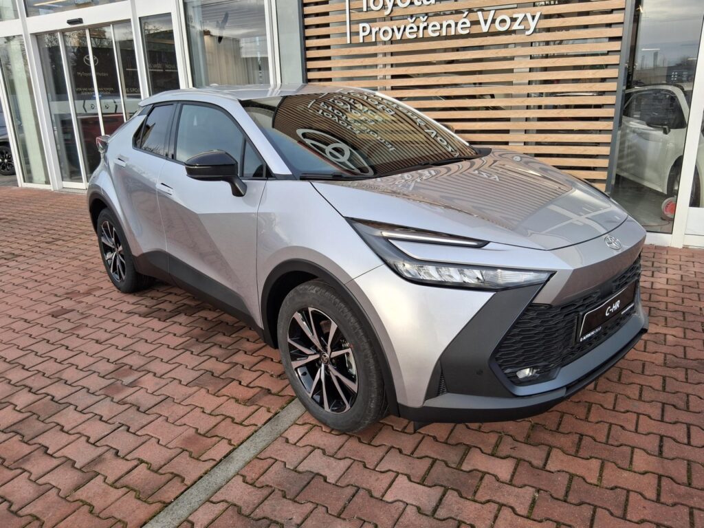 Toyota C-HR  2,0 PHEV 4X2 STYLE