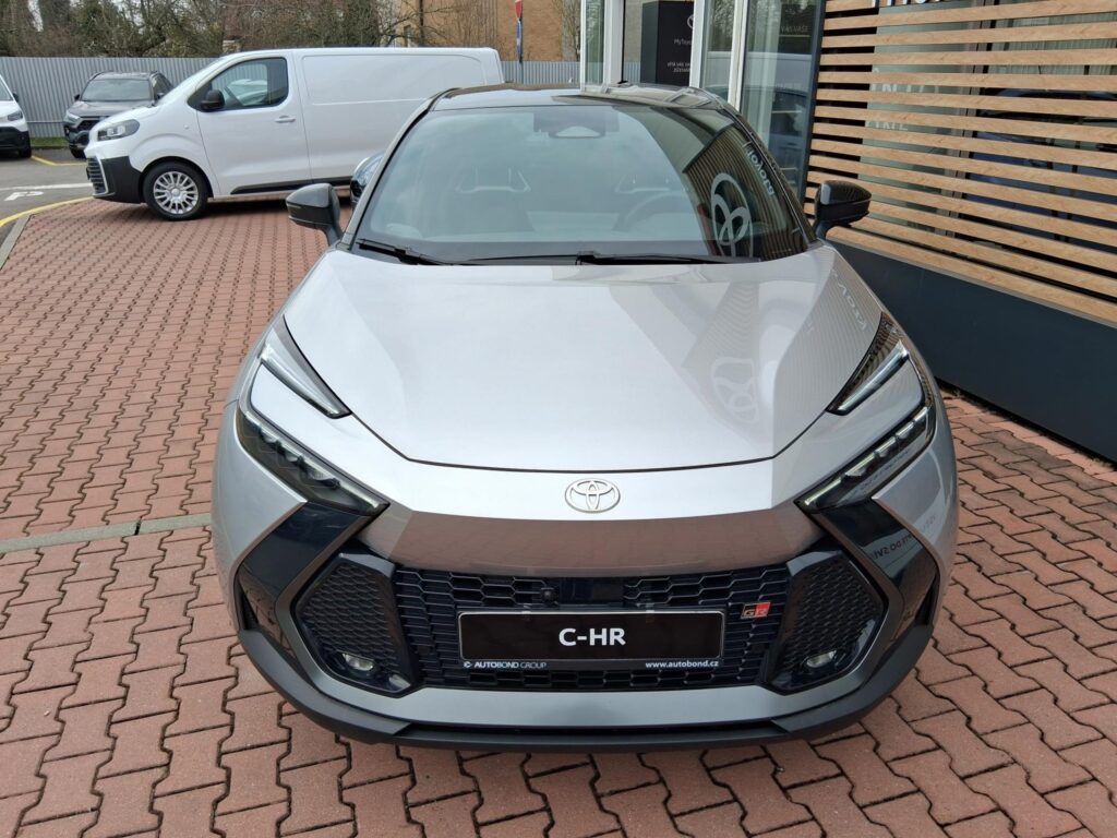 Toyota C-HR  2,0 PHEV 4X2 GR SPORT
