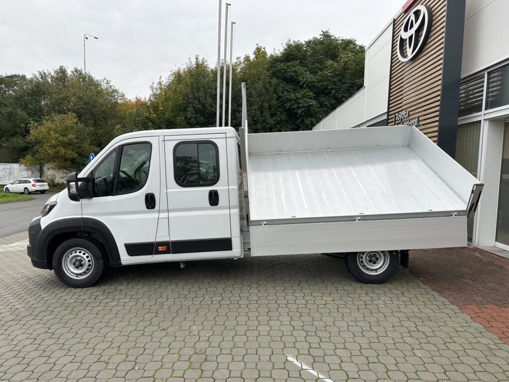 Toyota Proace Max  2.2D 140 6MT Třístranný sklápěč 7S