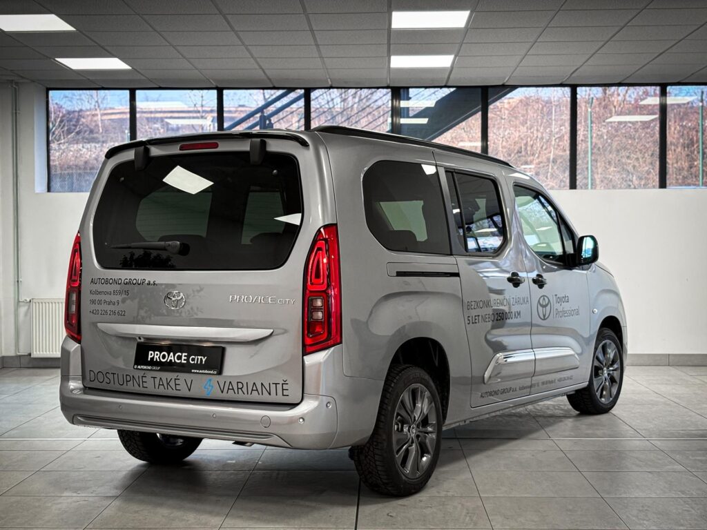 Toyota Proace City Verso  1.5D 130PS 8AT Long VIP 7S
