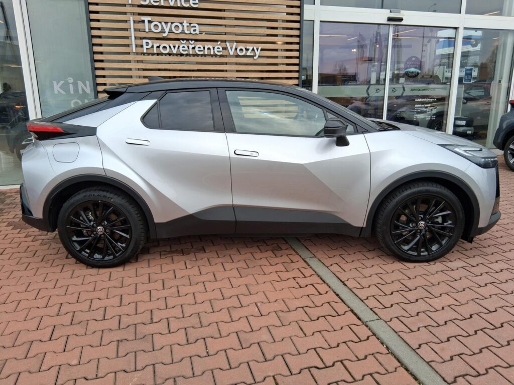 Toyota C-HR  2,0 PHEV 4X2 GR SPORT