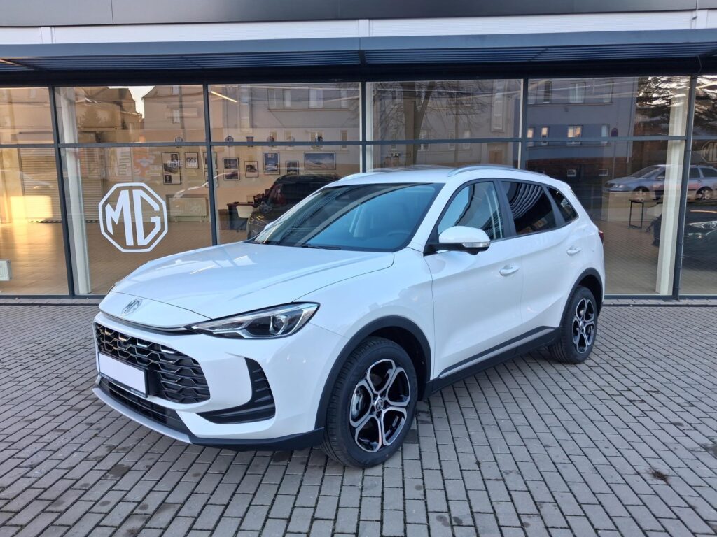 MG ZS  ELEGANCE 1.5 85kW 5MT 4x2