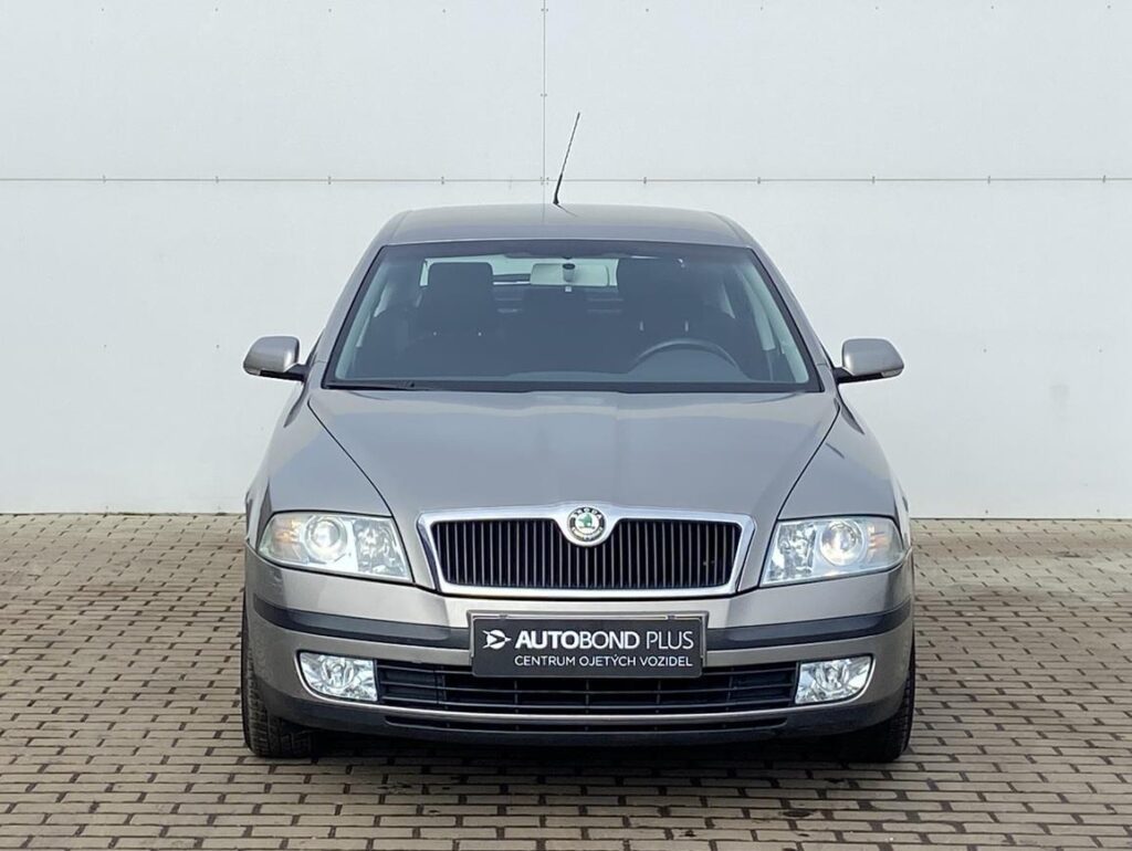 Škoda Octavia  1.6 MPI / 75 kW Elegance
