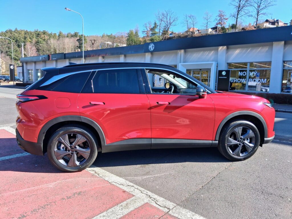 BAIC X55  ALL IN 1.5T 130kW 4×2 7DCT