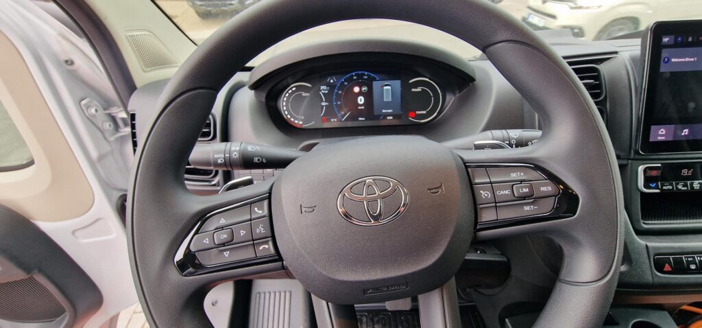 Toyota Proace Max  BEV 110KwH L3H3 Van Active 270 3.5Heavy